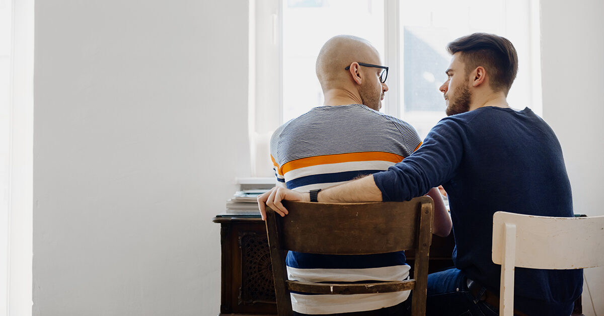 8 Tipps, um mit deinem Partner über seinen Alkoholkonsum zu sprechen