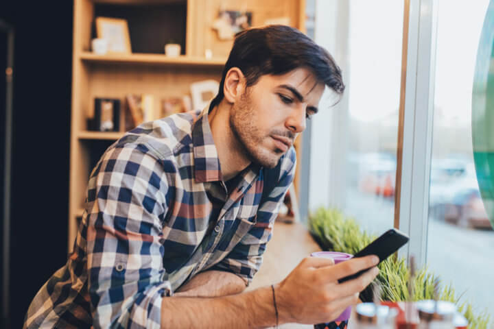 10 Zeichen, dass du ZU gut darin bist Single zu sein – Bolde