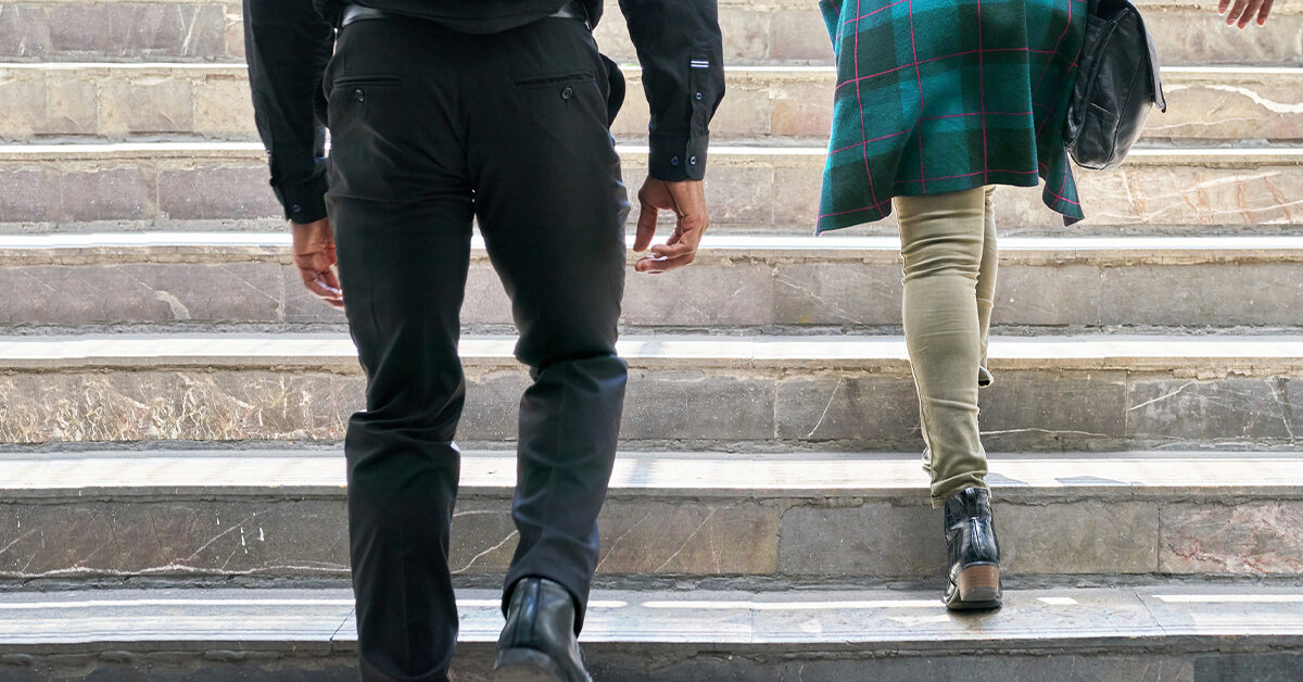 10 Möglichkeiten, sich jeden Tag mehr zu bewegen, laut einem Physiotherapeuten