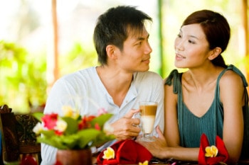 Brennholz, Reis und Märchen: Ideen über die Liebe in den USA und China