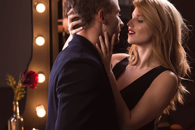 10 Gründe, warum Sie länger warten sollten, um Sex zu haben