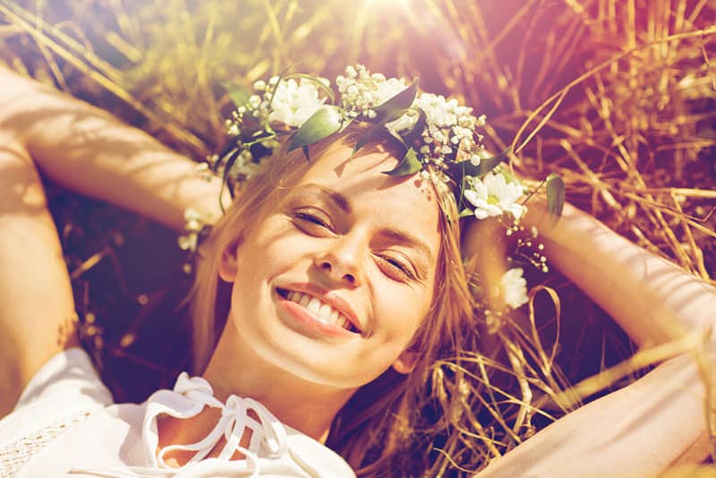 Freundinnen vom schlechtesten bis zum besten bewertet (nach ihrem Sternzeichen)